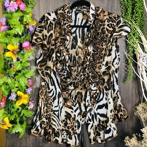 |🌼3/$30🌼Daniel Leopard Printed Short Sleeve Ruffle Top Large
